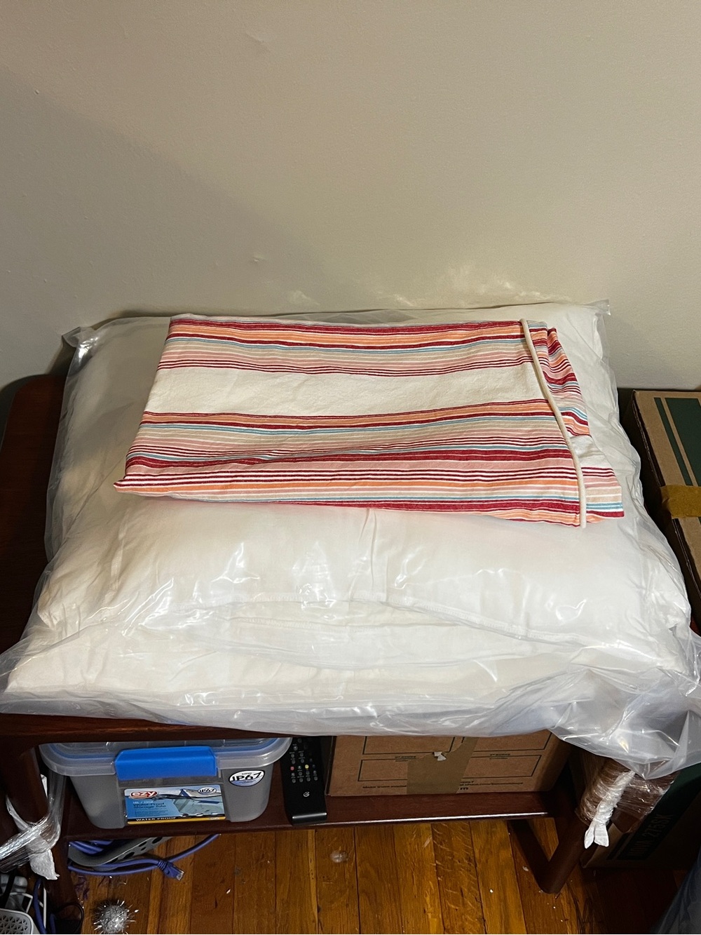 New! Mark & Graham Small Dog Bed Striped Red, Pink, Blue - Picture 4 of 5